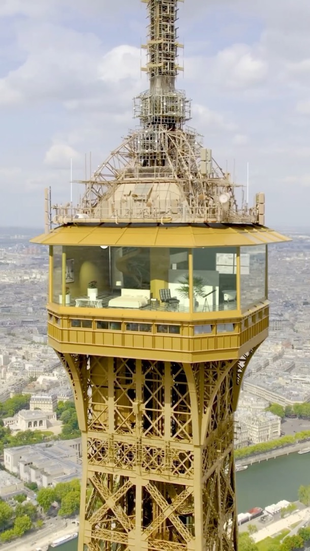 🇫🇷 The most iconic hotel room in the world is now located at the top of the Eiffel Tower !